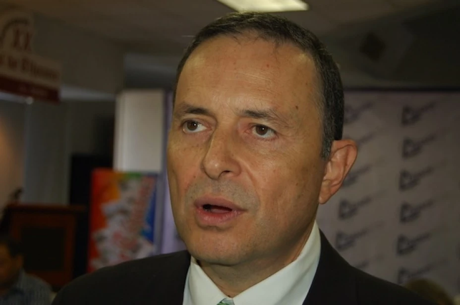 Fernando Castro Trento, diputado del PRI con licencia