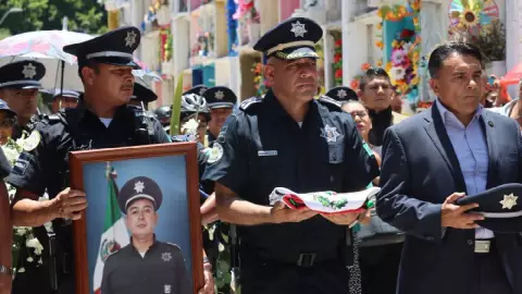 Despiden a policía de León que murió tras caída en Río de los Gomez