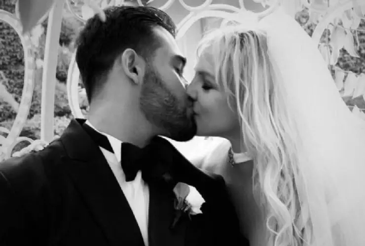 Divorcio de Britney Spears se complica, afirman que Sam Asghari pide más dinero