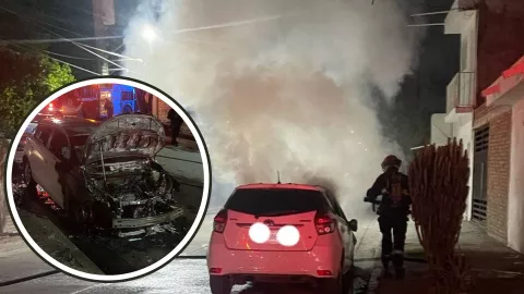 Se incendia carro la colonia Salvador Allende, en Mazatlán