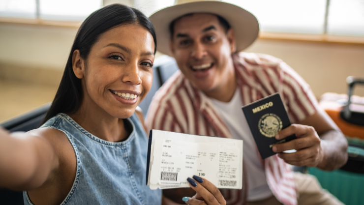 Extranjeros solo necesitan 8 documentos y 5 mil 255 pesos para el proceso de naturalización