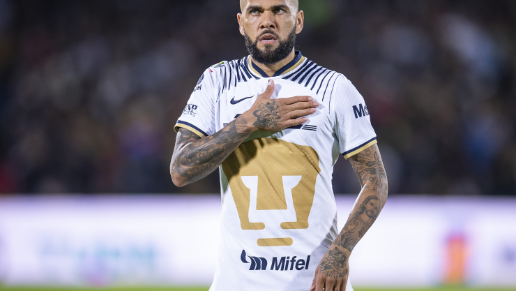 Así fue el debut de Dani Alves con los Pumas