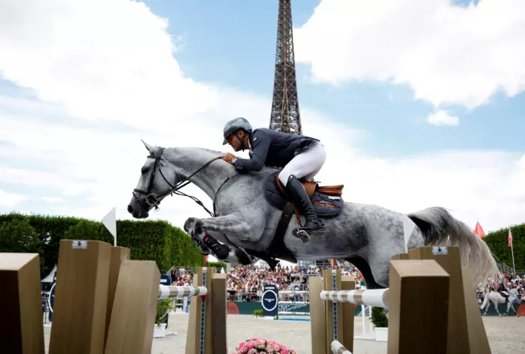 Hipismo en la Torre Eiffel