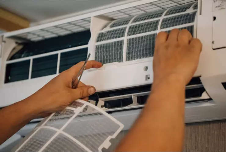 Cuál es la peligrosa bacteria que se esconde en el aire acondicionado de tu casa