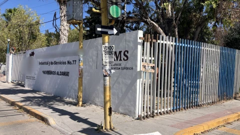 Desmienten quemas en escuelas de León; imágenes virales fueron creadas con IA.png