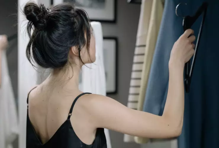 ¿Cómo mejorar la fragancia de tu armario con papel de cocina? Así es el truco