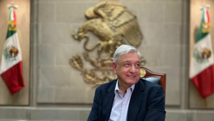 amlo255.jpg