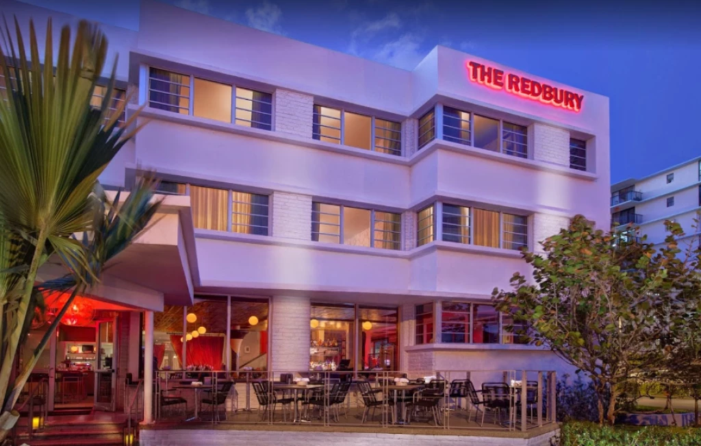 El The Redbury South Beach hotel está a una manzana de la playa Foto Cortesía