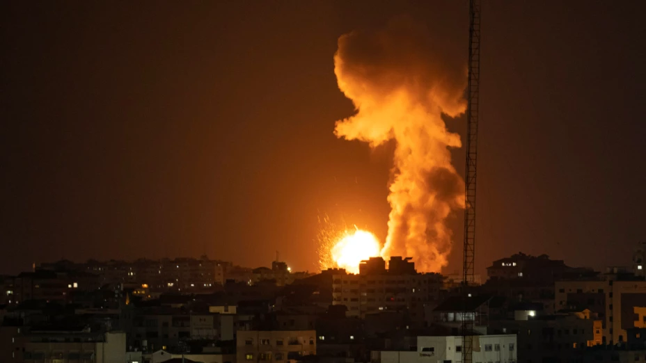 Ataque aéreo israelí en el norte de la Franja de Gaza.