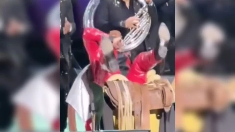 Eduin Caz caída Grupo Firme