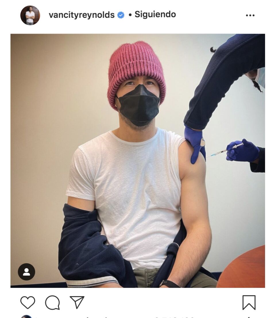 Ryan Reynolds vacuna 5G