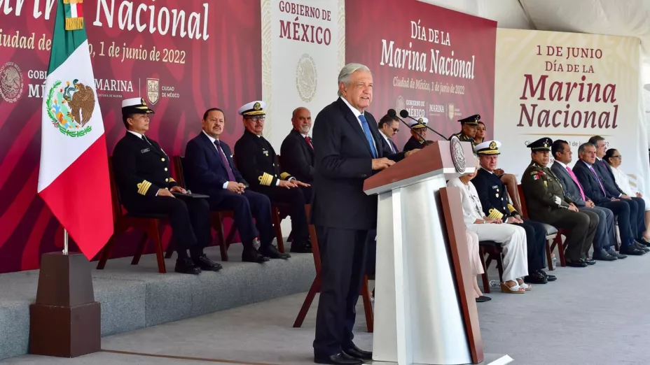 AMLO 1 JUN DÍA DE LA MARINA.jpg