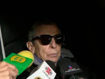 César Bono rompe el silencio sobre la cirugía a la que se sometió para extirparle un tumor del párpado