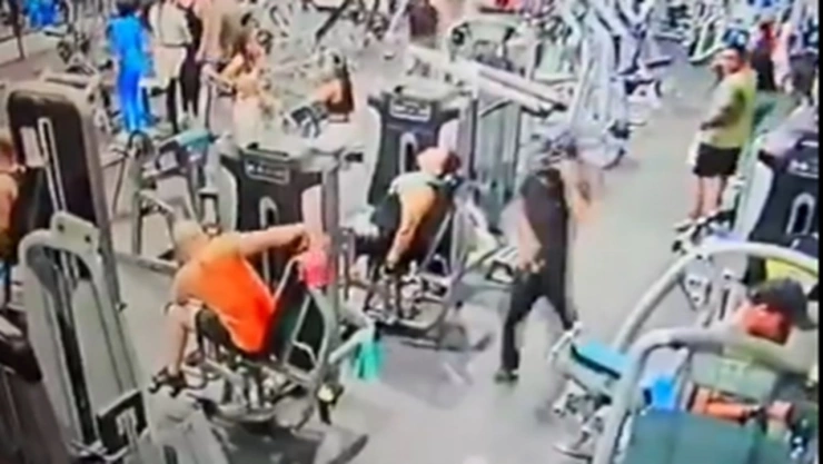 asesinato gimnasio