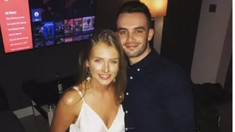 Escena de la película ‘Mi Mascota es un Monstruo’ (The Water Horse: Legend Of The Deep) con Alex Etel como Angus MacMorrow por Azteca 7.