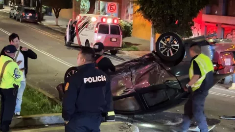 Accidente en CDMX: Grave choque deja una persona herida en Viaducto Miguel Alemán