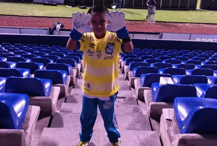 Antony Silva cumple sueño de menor