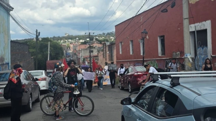 Reportan cierres viales en el Centro de Puebla hoy