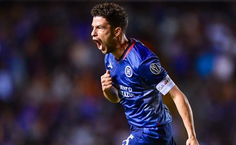 Ignacio Rivero festeja con Cruz Azul