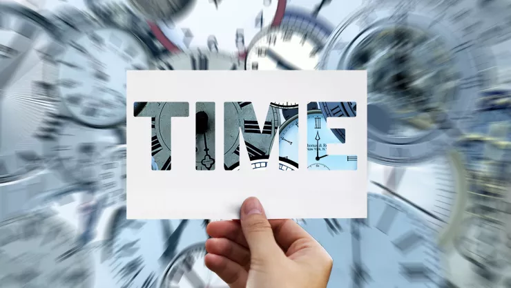 Este es el significado de ver horas triples en el reloj