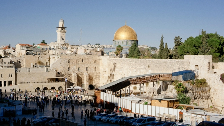 Aprende todo sobre Jerusalén, su significado cultural y religioso, y las horas de vuelo necesarias desde Ciudad de México para llegar a esta mítica ciudad