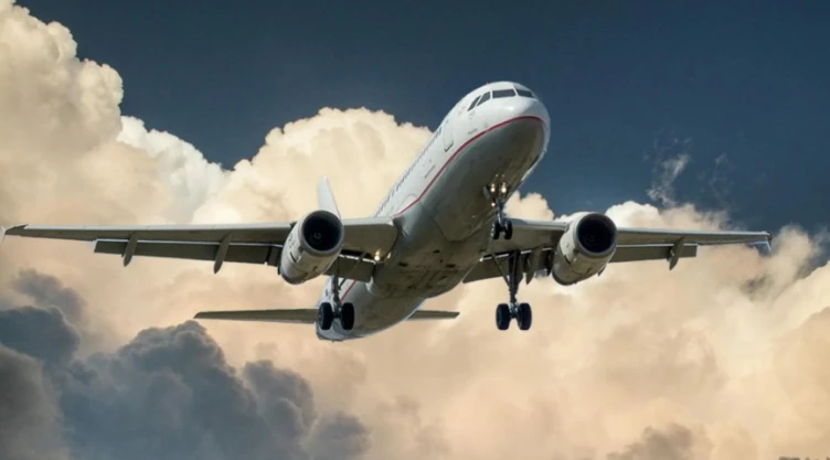 Vas a viajar - Por esto debes activar el modo avión antes de volar