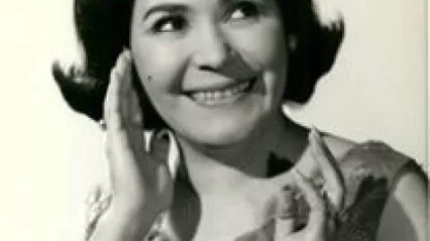 Carmen Salinas.jpg