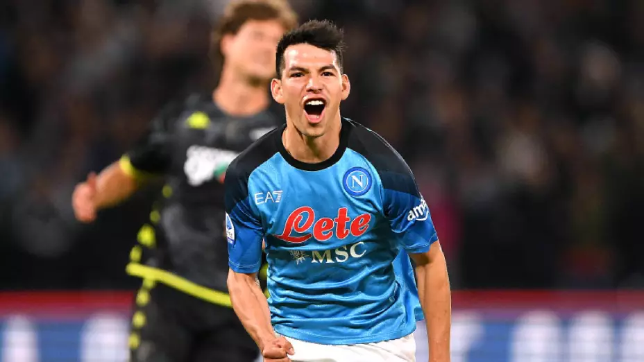 Hirving Chucky Lozano con el Napoli