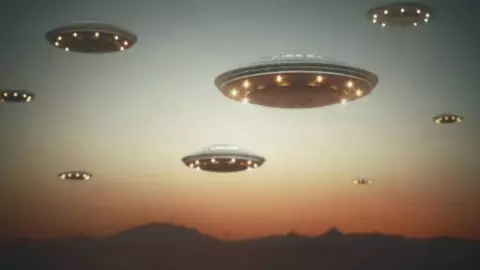 ¿Es el fin? Viajero del tiempo advierte sobre conquista extraterrestre