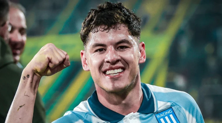 Richard Sánchez con la camiseta del racing Club