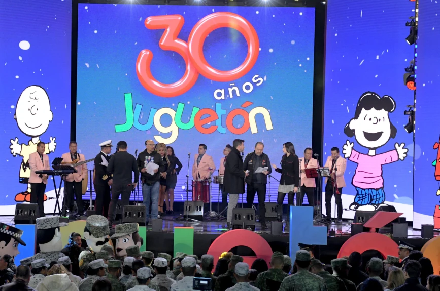 Revive los mejores momentos del Banderazo Juguetón 30 Años