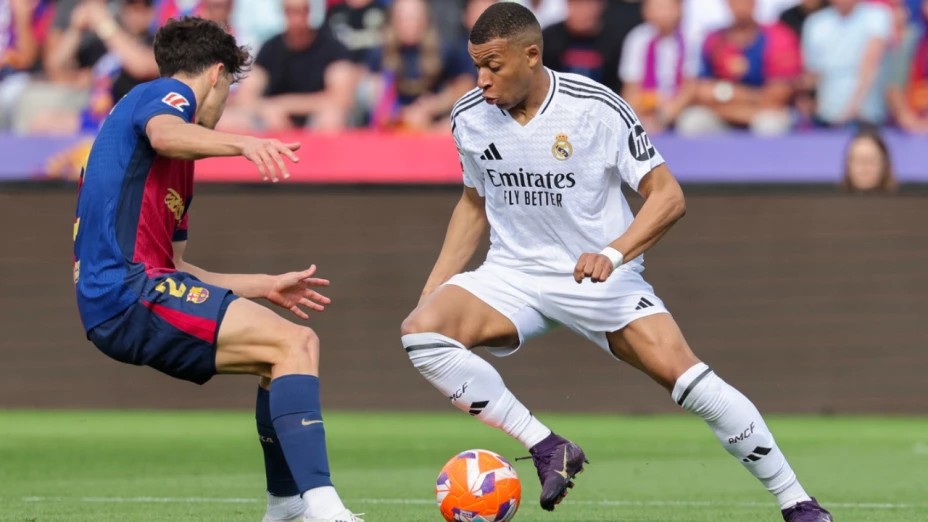 Kylian Mbappé lleva 11 goles marcados al Barcelona en 8 partidos