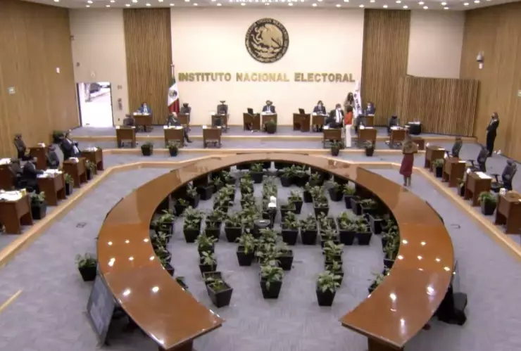 revocación de mandato INE