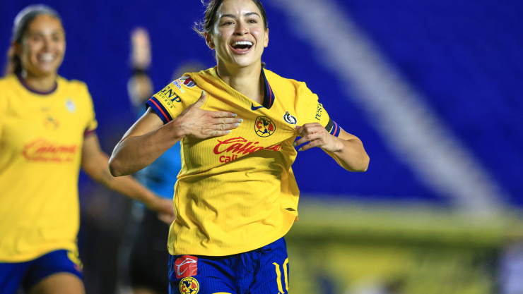 Scarlett Camberos festeja gol con América