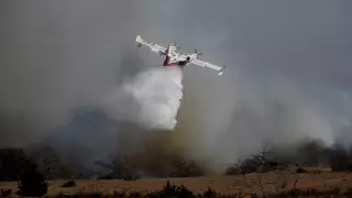 Un gran incendio forestal llamado Rhea afecta el noroeste de Oklahoma.