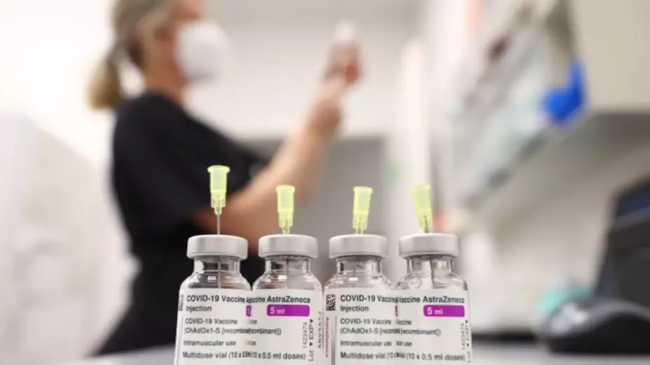 vaccine_astra.jpg