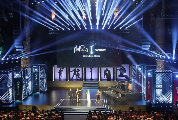 premios platino 2024 en la riviera maya.jpg