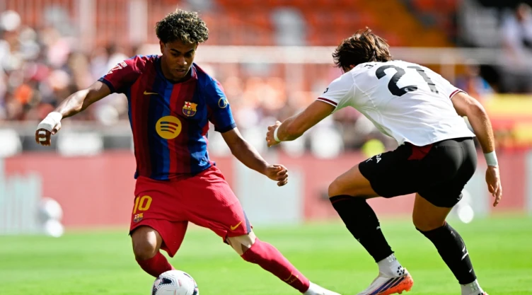 Lamine Yamal ante Valencia