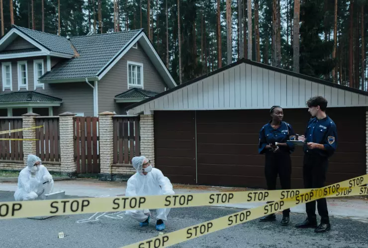 Horror familiar dos niños aparecen muertos dentro de una casa.jpg