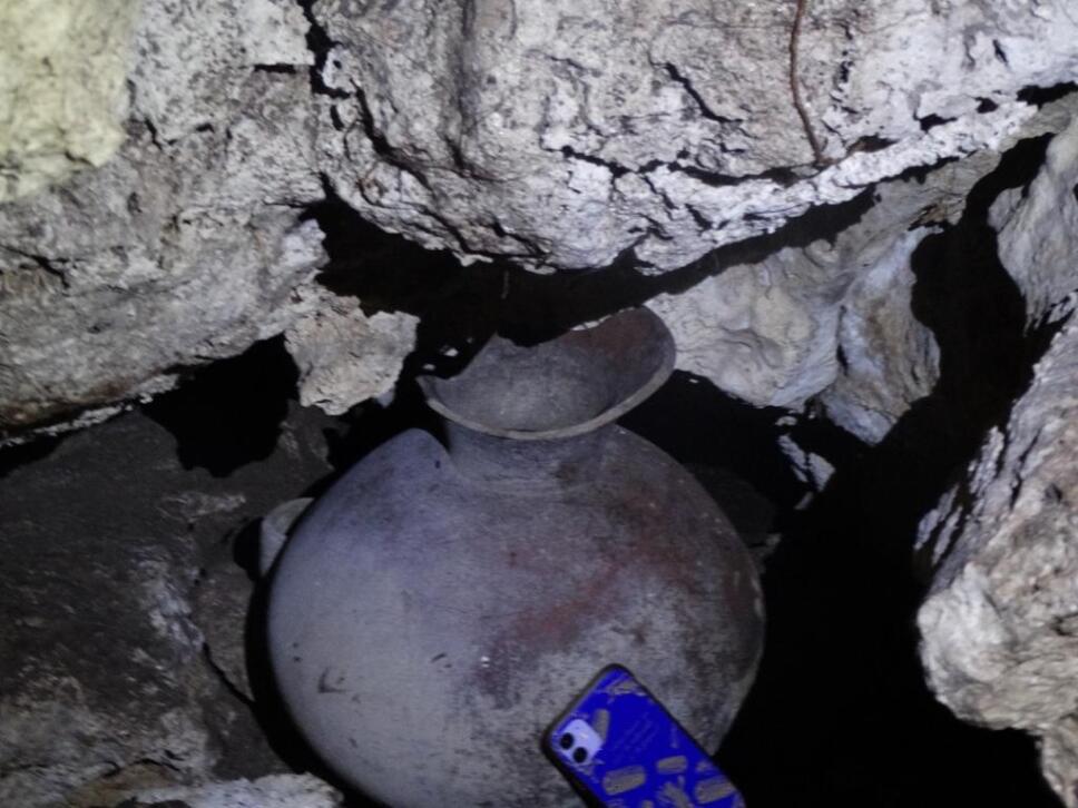 Encuentran piezas mayas en cueva de Chemuyil , Quintana Roo