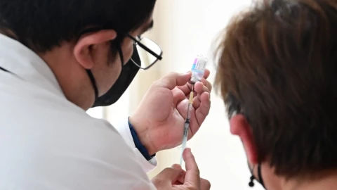 Inicia vacunación contra la influenza