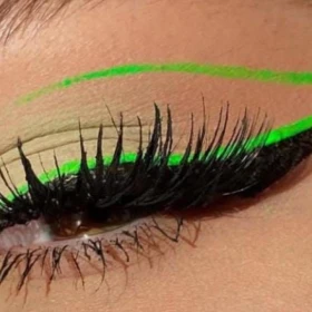 eyeliner (3).png