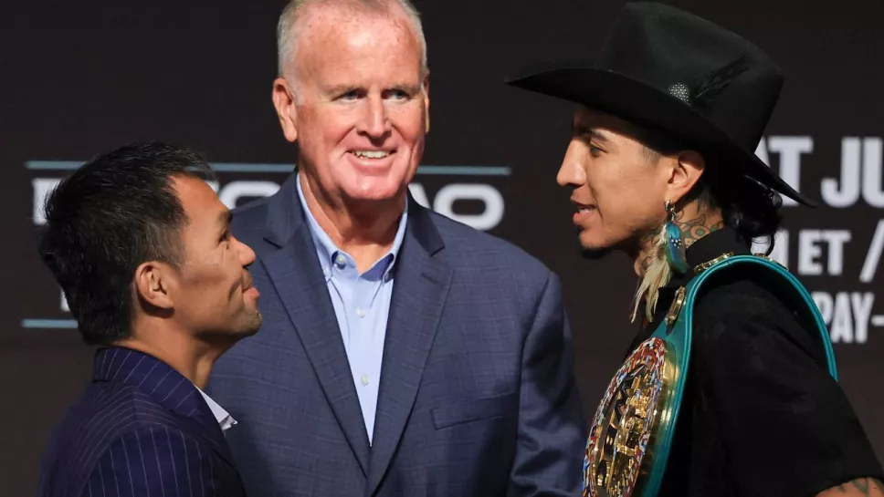 Face-off entre Mario Barrios y Manny Pacquiao 2025