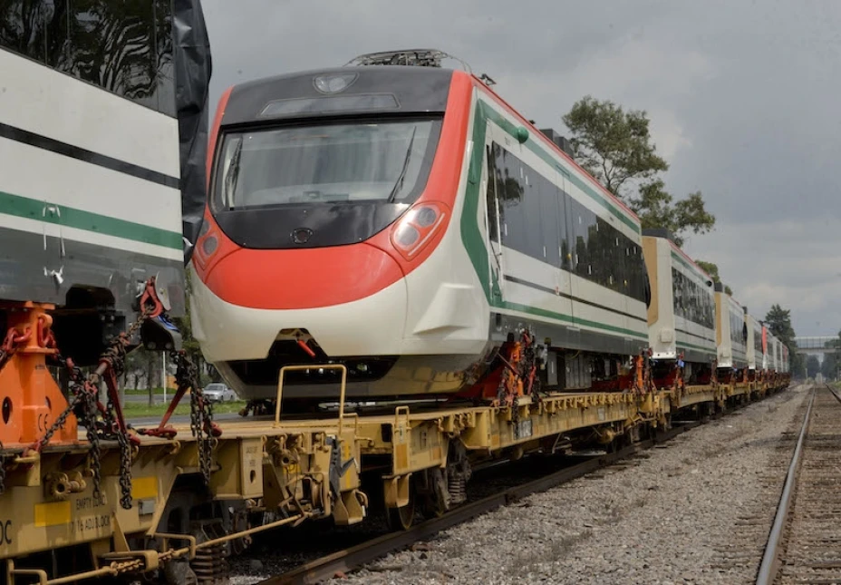 Tren México-Toluca