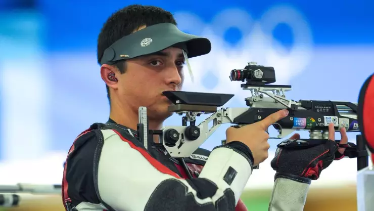Carlos Quezada Tiro Rifle 50 m París 2024 Juegos Olímpicos