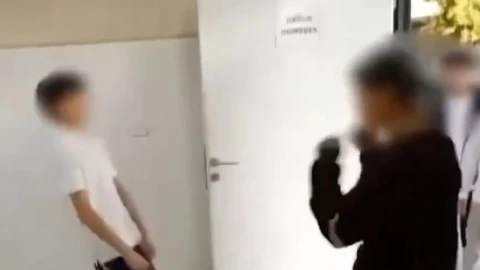 Pelea baños de secundaria en Zapopan