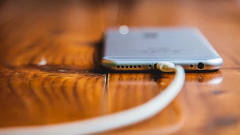 El iOS 18.2.1 trae optimizaciones para el iPhone