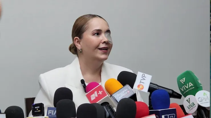 Regresa al Congreso de Sinaloa la diputada de MC Elizabeth Montoya tras atentado a balazos. .jpg