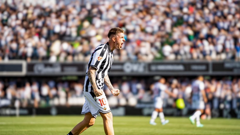 Raúl Sánchez es el futbolista que ficharía Necaxa desde Europa