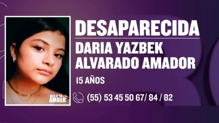 Familiares de la niña Daria Yazbek se manifiestan en Palacio Nacional